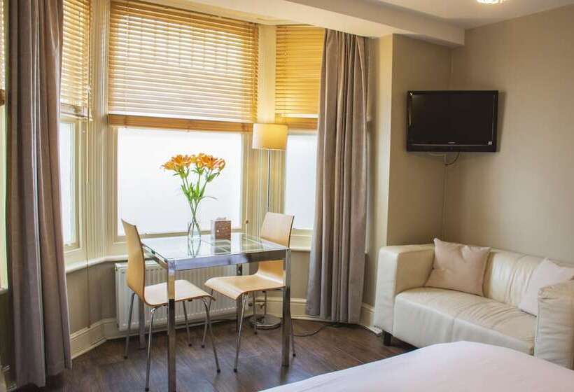فندق Amherst Brighton