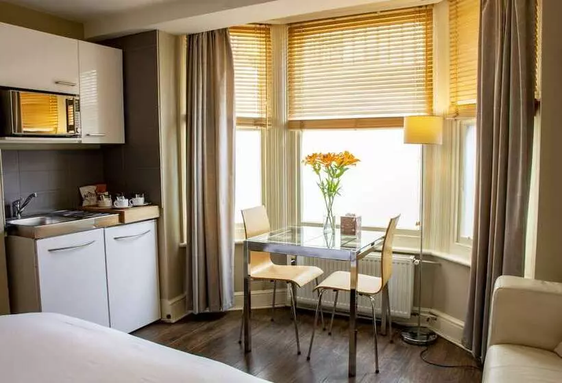 فندق Amherst Brighton