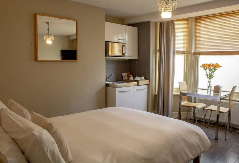 فندق Amherst Brighton