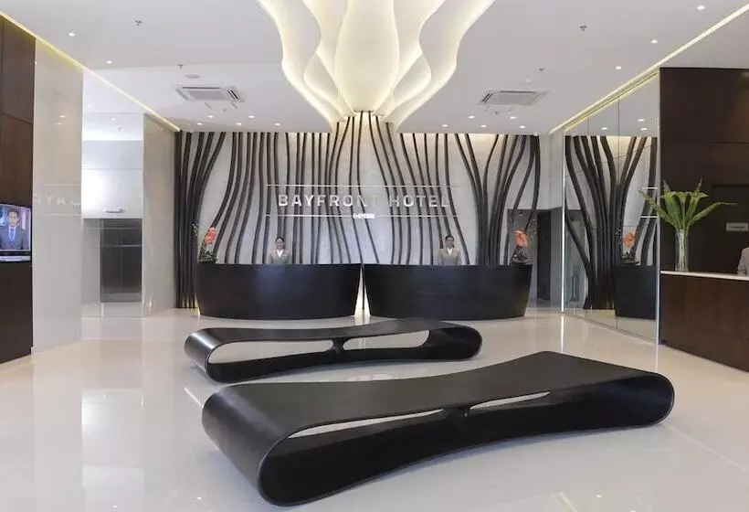 Bayfront Hotel Cebu North Reclamation