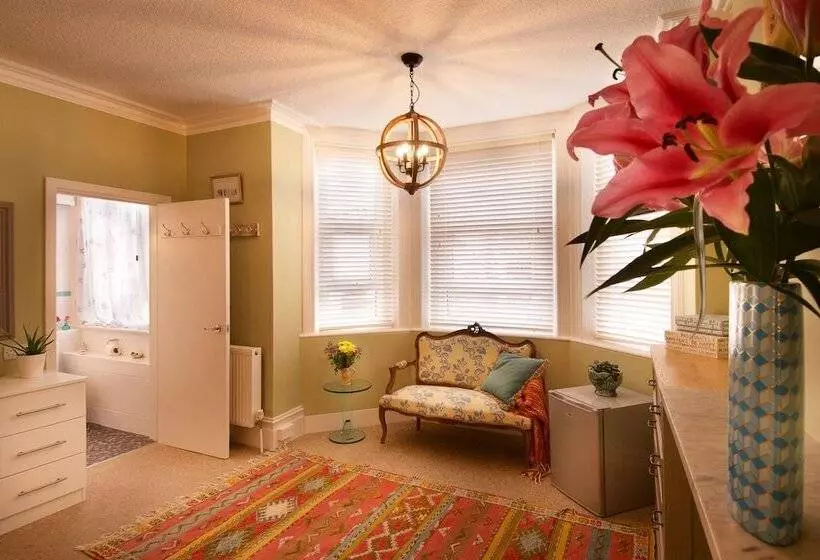 호텔 Boho Beach House   Beach Location