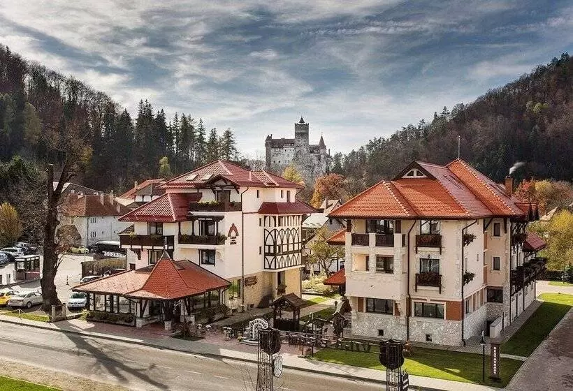 هتل Casa Din Bran Inn Cuisine
