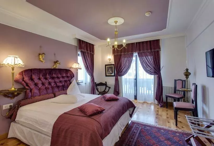 هتل Casa Din Bran Inn Cuisine