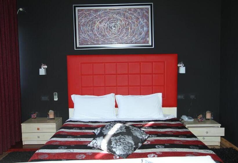 בית מלון כפרי Class