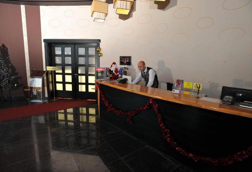 בית מלון כפרי Class