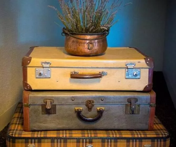 هتل Eldey Airport