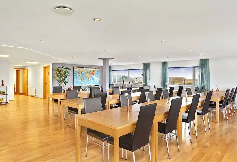 هتل Eldey Airport