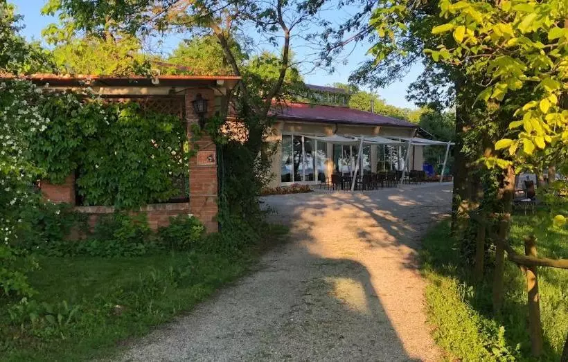 酒店 La Quercia Rossa