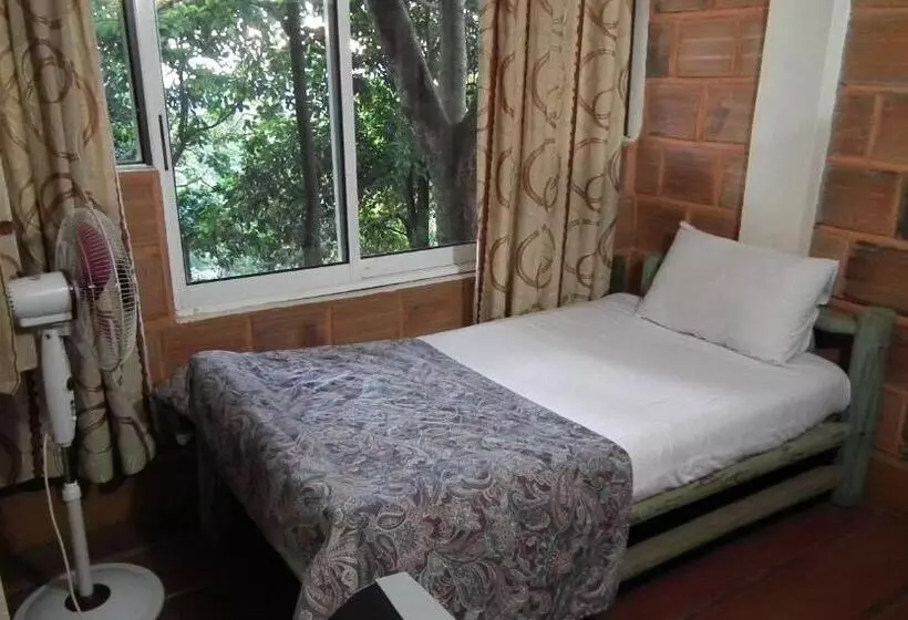 هتل Forest Cottages