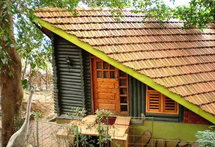 هتل Forest Cottages