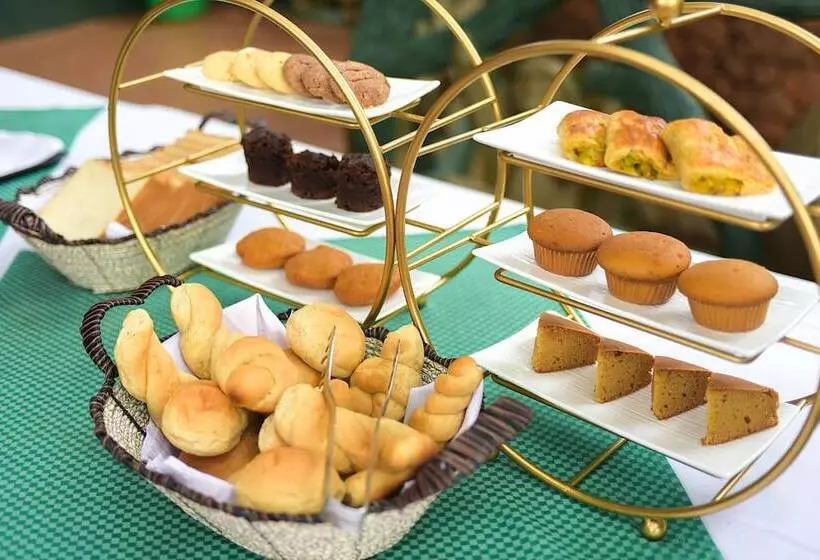 هتل Forest Cottages