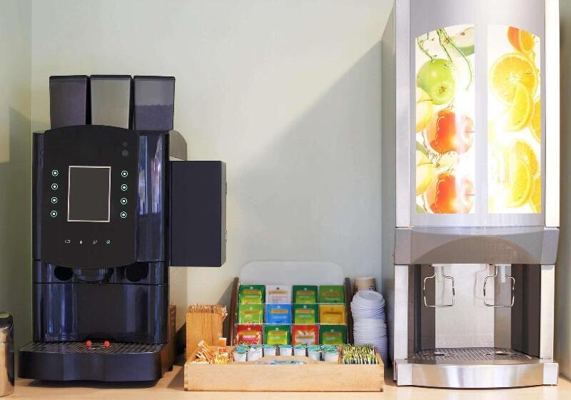 בית מלון כפרי Ibis Budget Newport