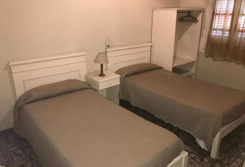 בית מלון כפרי Imperial