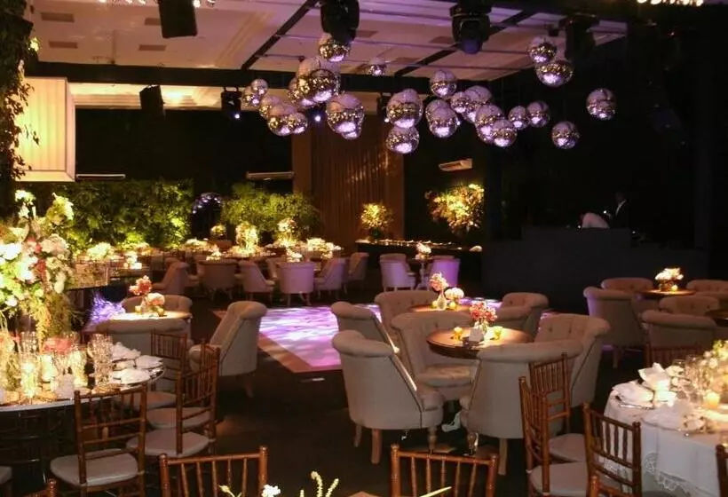 Отель Itu Plaza