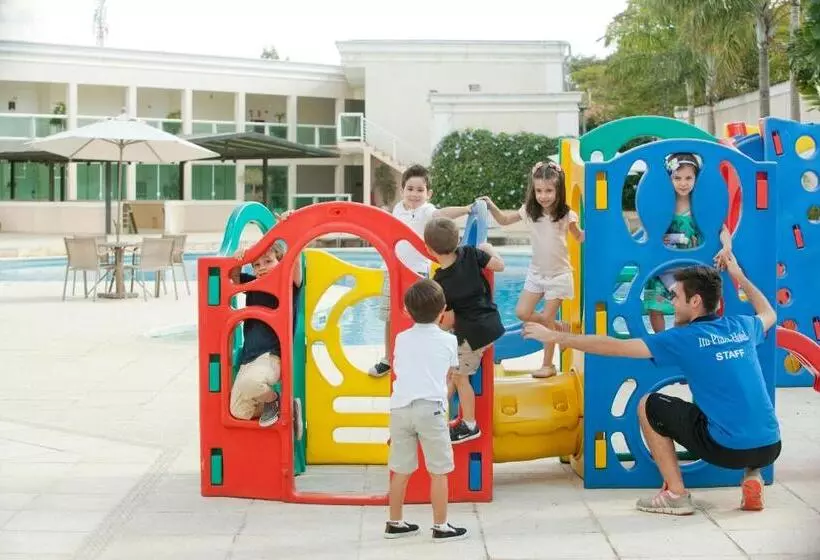 Отель Itu Plaza