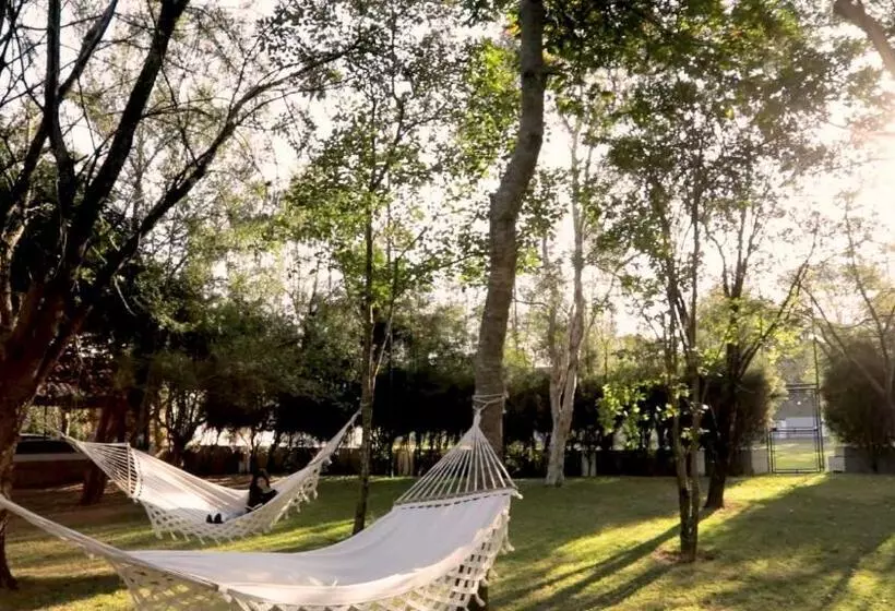 Отель Itu Plaza