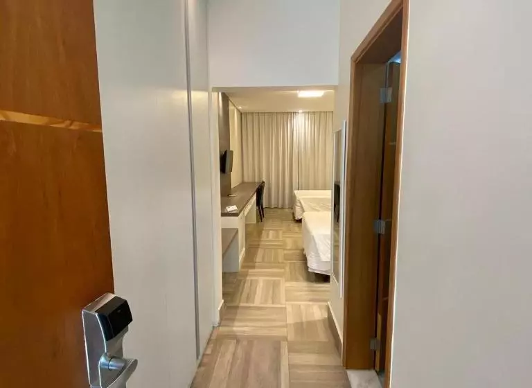 Отель Itu Plaza