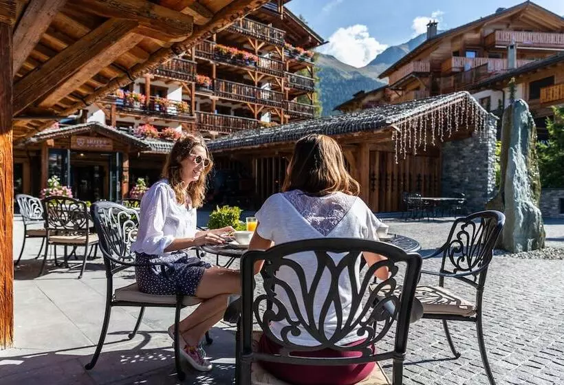 Hotel La Cordee Des Alpes Sup