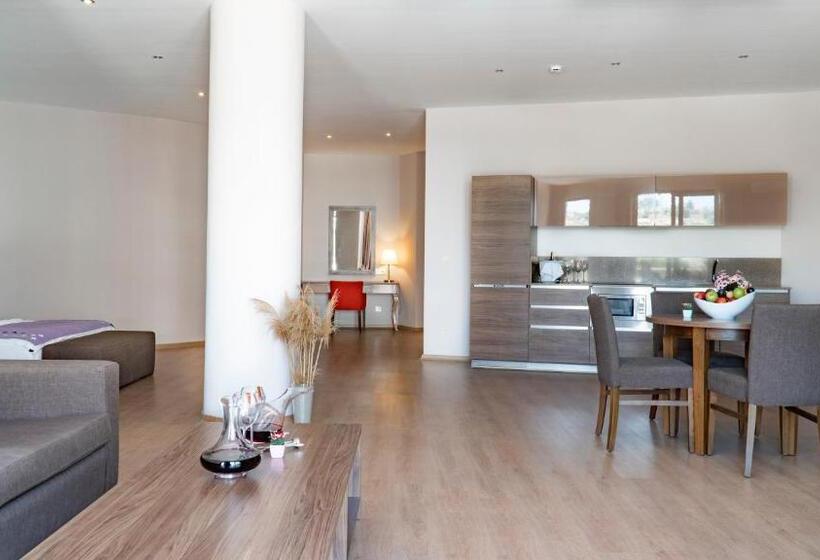 בית מלון כפרי Ladies Beach Suite