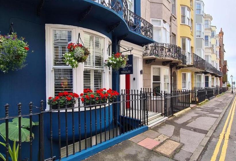 Hotell Red Brighton Blue