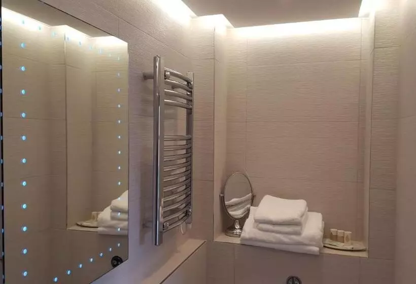 Hotelli Red Brighton Blue