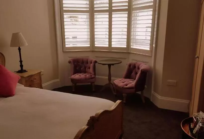 Hotelli Red Brighton Blue