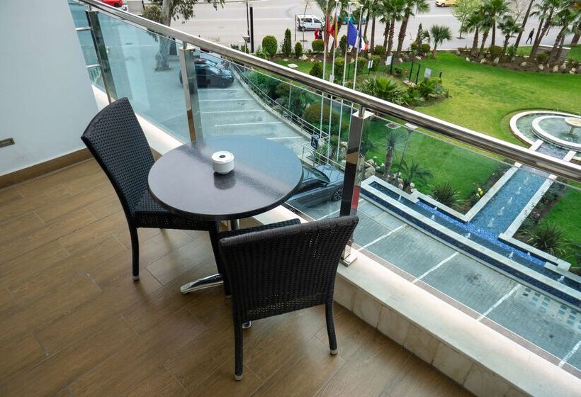 فندق Royal Tulip City Center