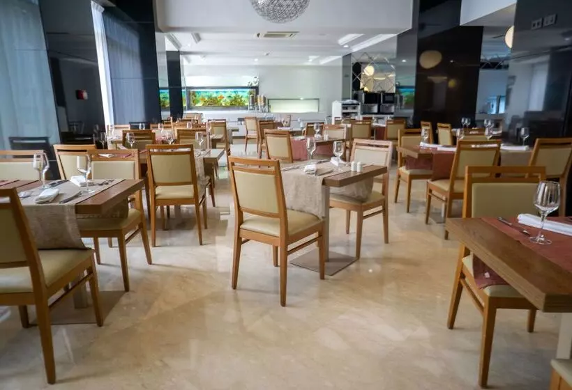 فندق Royal Tulip City Center