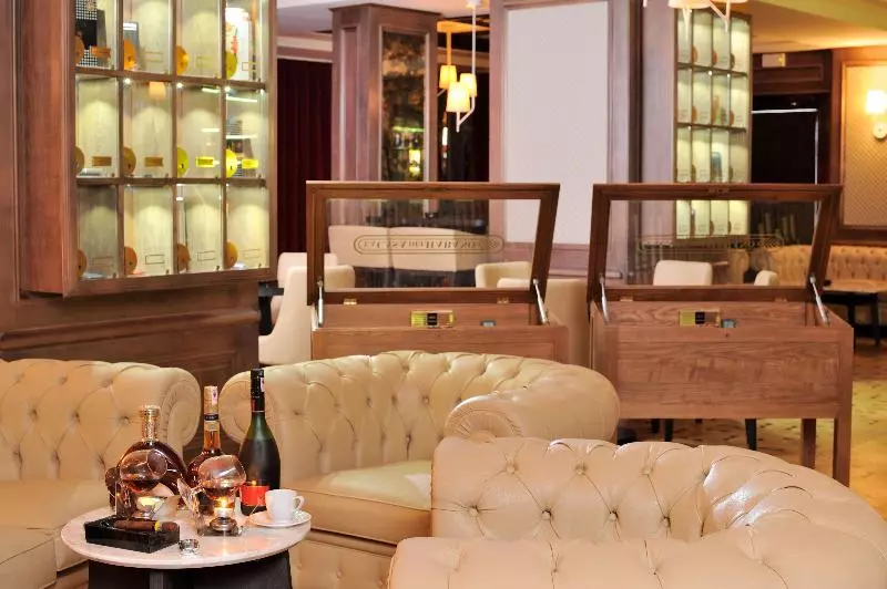 فندق Royal Tulip City Center