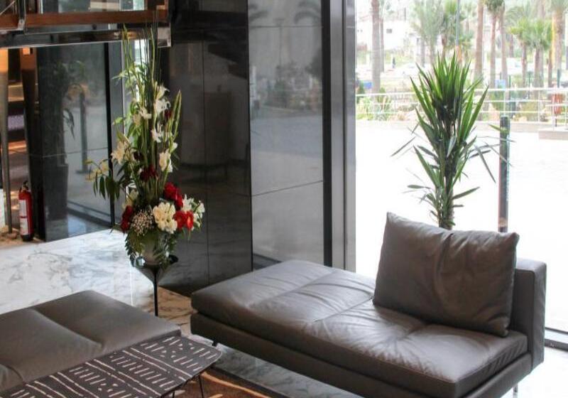 فندق Royal Tulip City Center