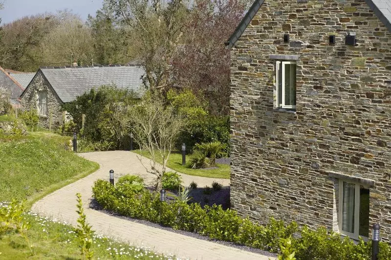 Kır Oteli The Plume Of Feathers