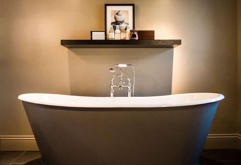 בית מלון כפרי The Ashton