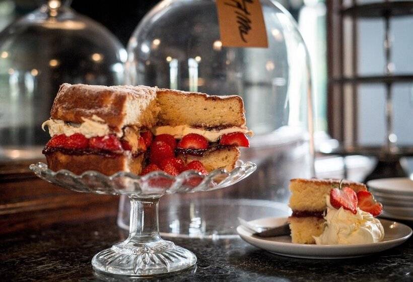 בית מלון כפרי The Ashton