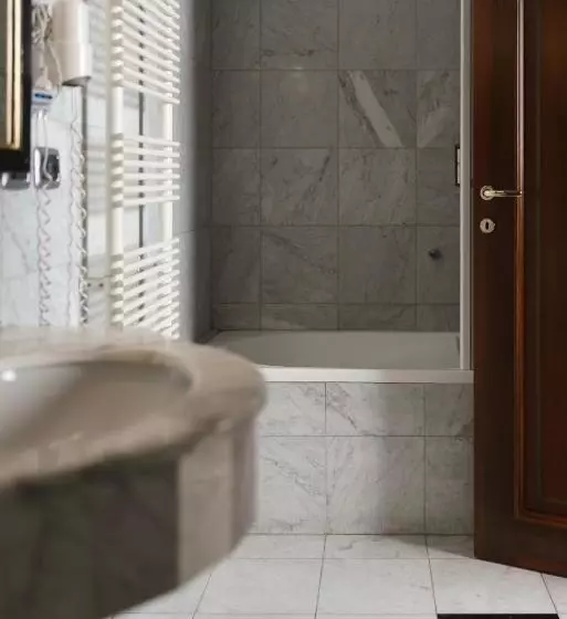 酒店 Villa Policreti