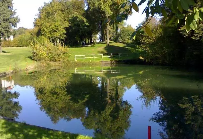 酒店 Villa Policreti