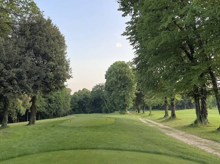 فندق Villa Policreti