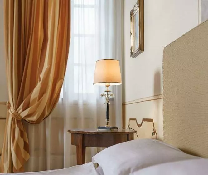 酒店 Villa Policreti