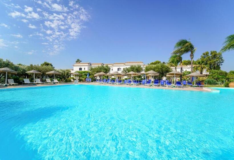 هتل Villaggio Spiagge Rosse