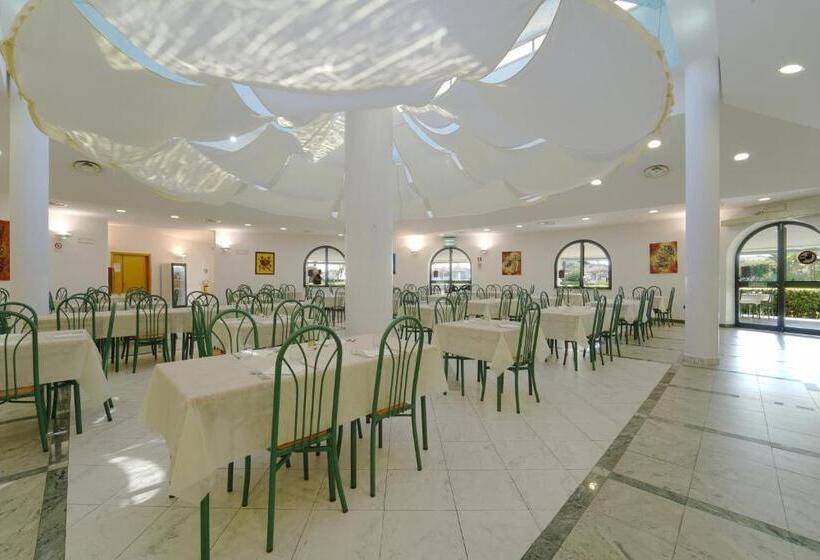 هتل Villaggio Spiagge Rosse