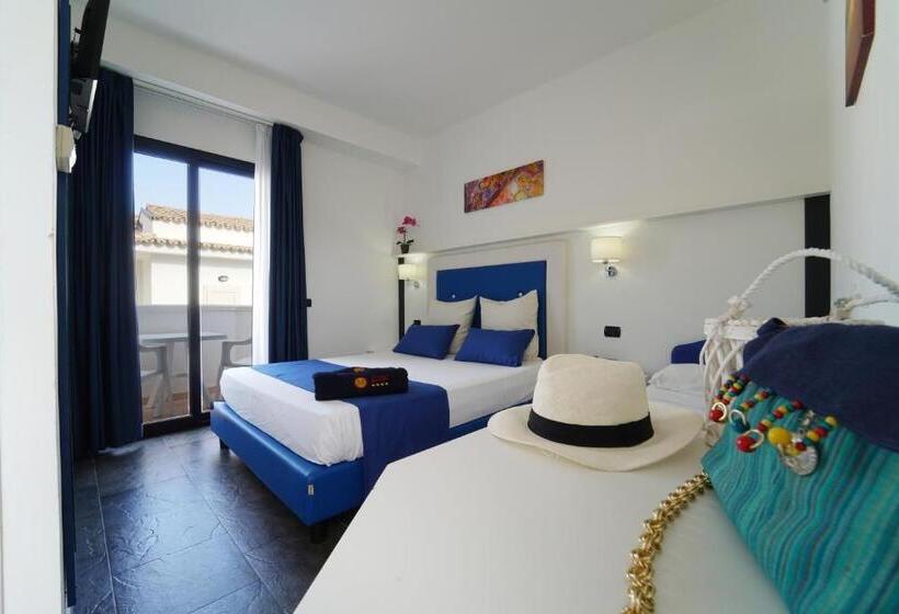 هتل Villaggio Spiagge Rosse