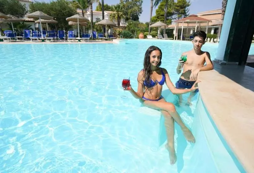 בית מלון כפרי Villaggio Spiagge Rosse