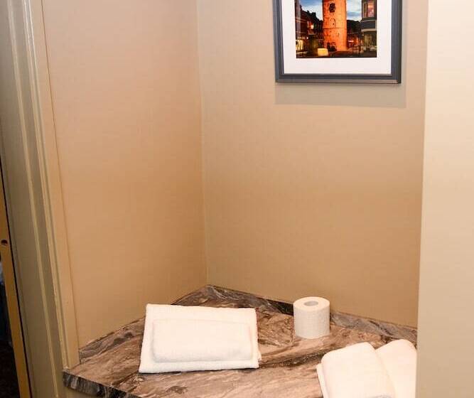 ペンション Plough Inn