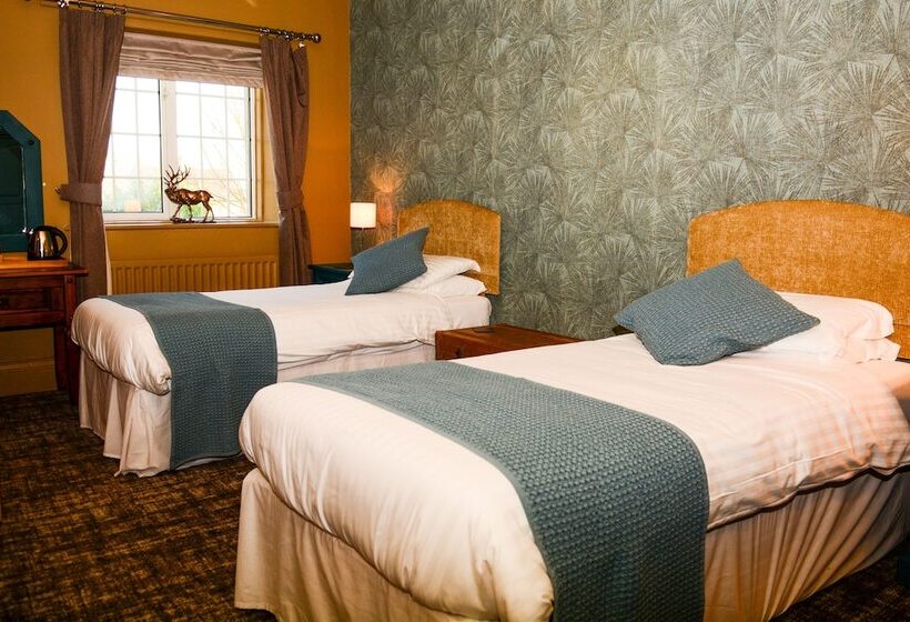 ペンション Plough Inn