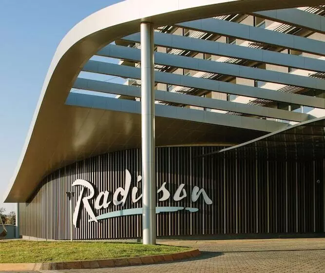 Radisson Hotel And Convention Centre Or Tambo Airport