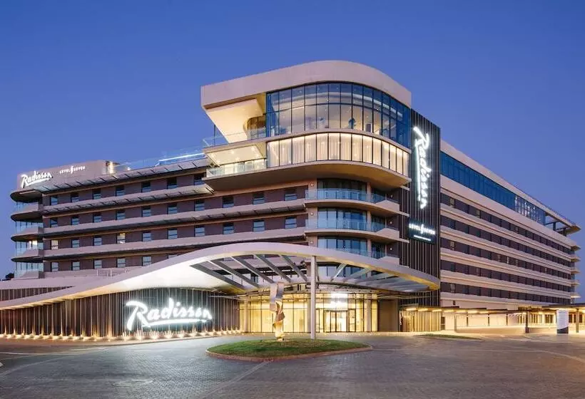 Radisson Hotel And Convention Centre Or Tambo Airport