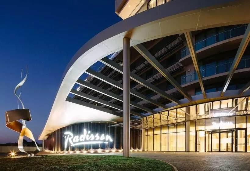 Radisson Hotel And Convention Centre Or Tambo Airport