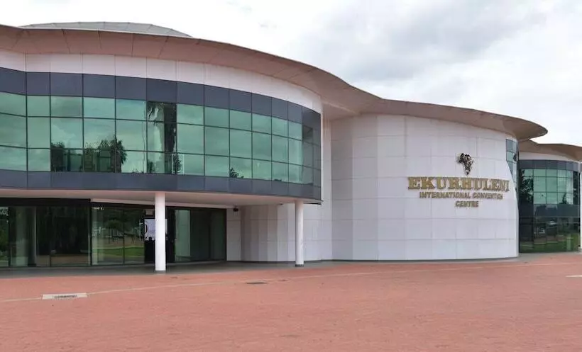 Radisson Hotel And Convention Centre Or Tambo Airport