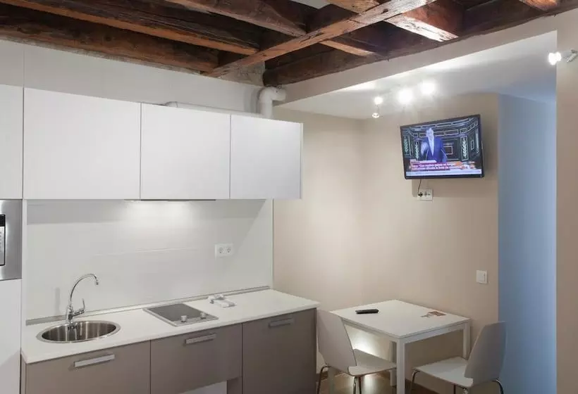 Sol Square Apartments
