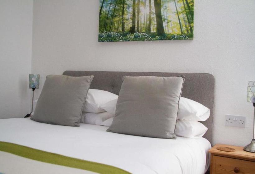 Wedgewood House Hotel Norwich (england)