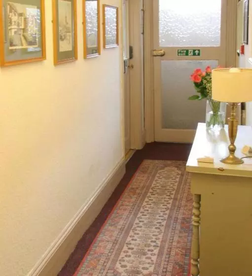 Wedgewood House Hotel Norwich (england)